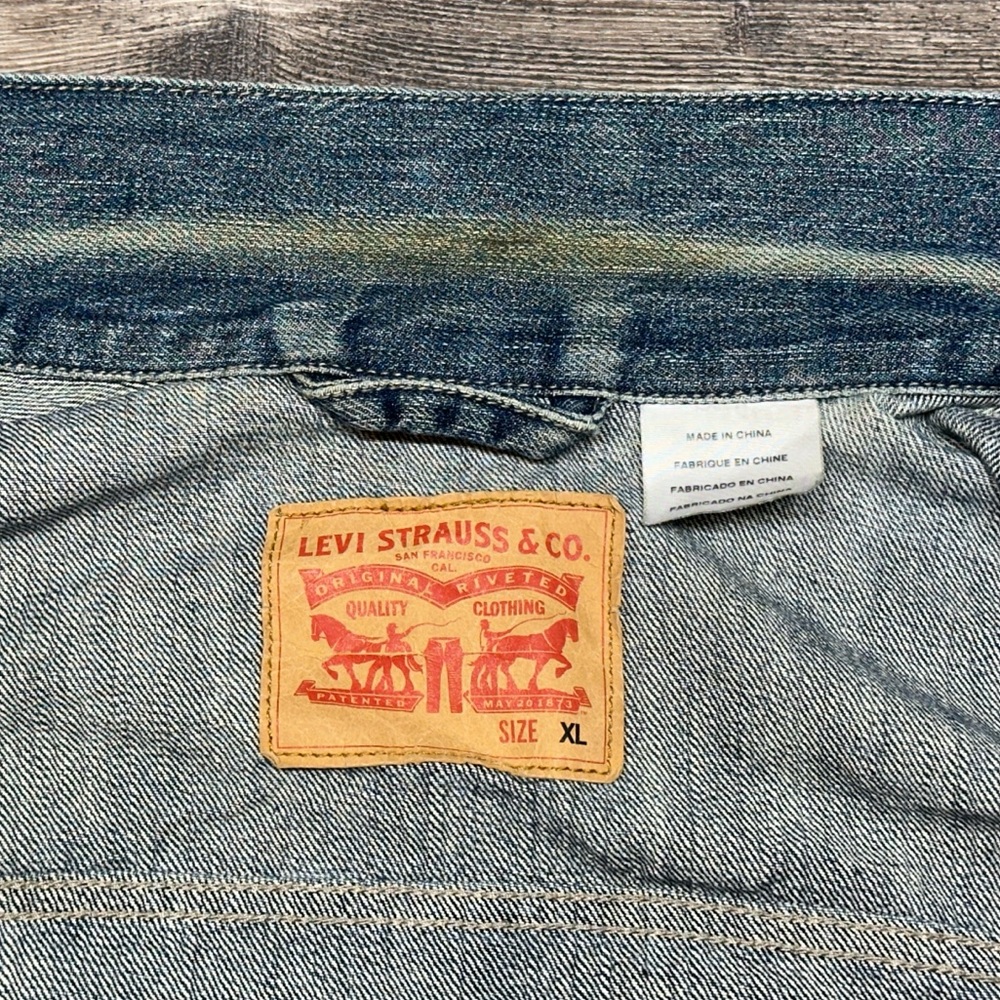 Levi’s Type III Denim Trucker Jacket XL Distressed Wash GUC - Picture 11 of 12